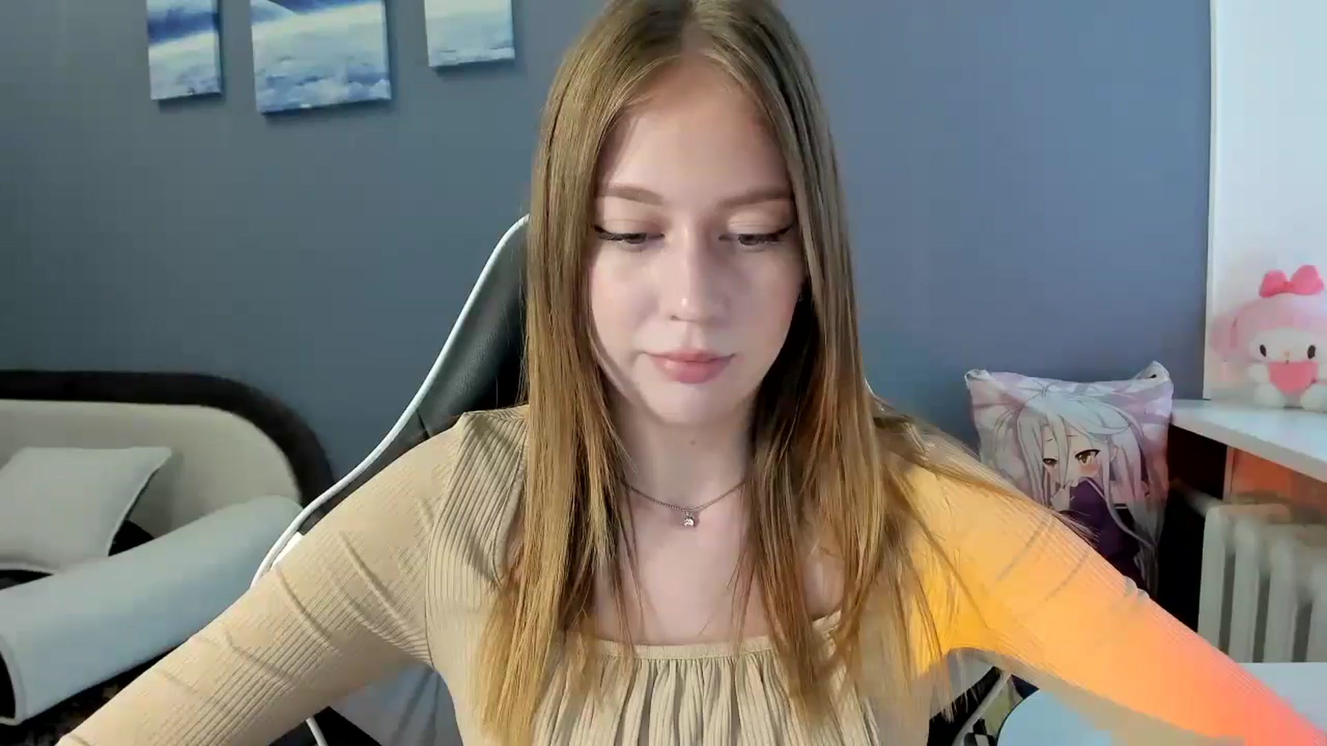 Gallery image thumbnail from RoboSasha's myfreecams stream on, 08/10/2025, 12:22 image 14 of 20