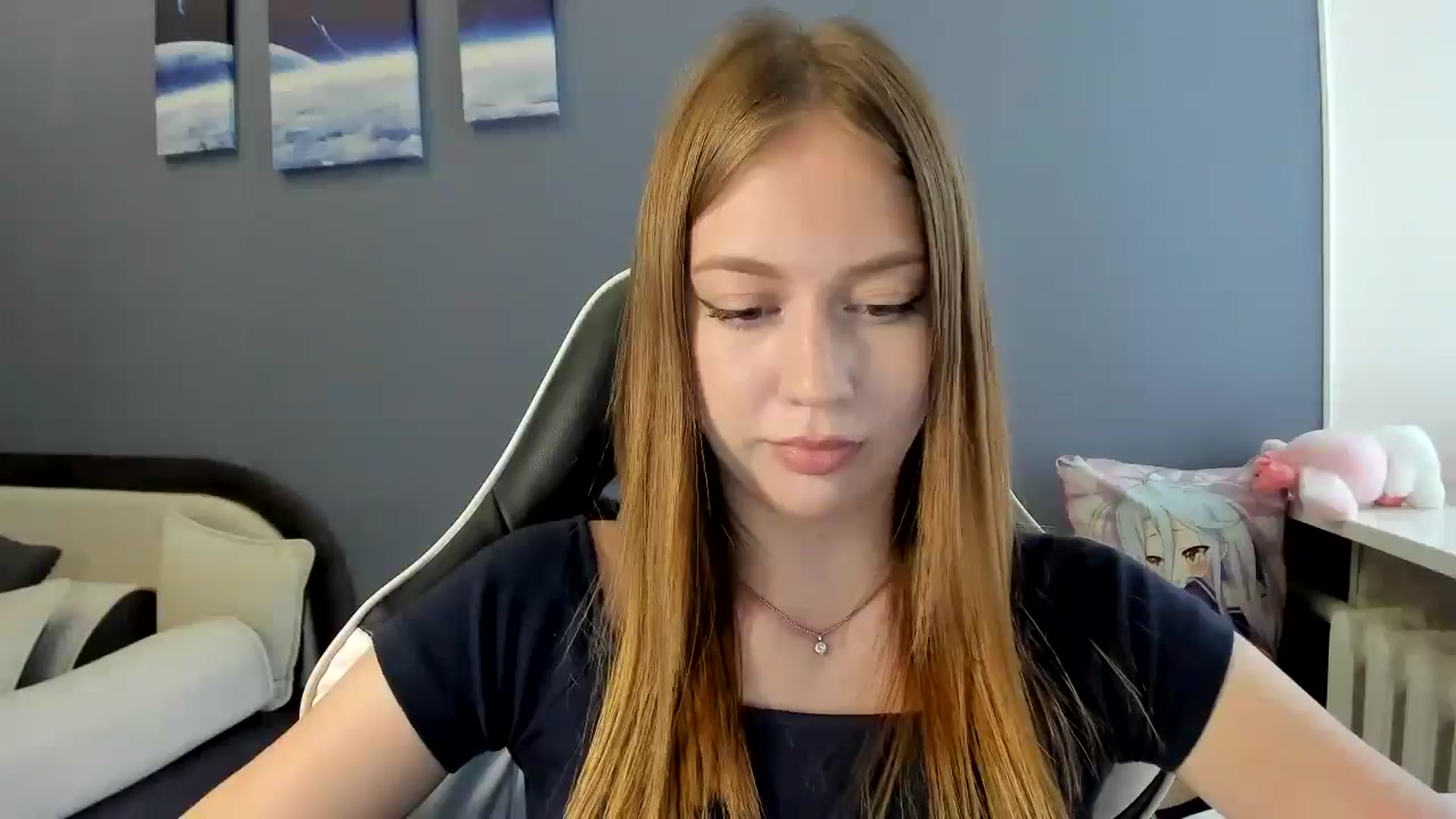 Gallery image thumbnail from RoboSasha's myfreecams stream on, 08/11/2025, 12:54 image 15 of 20