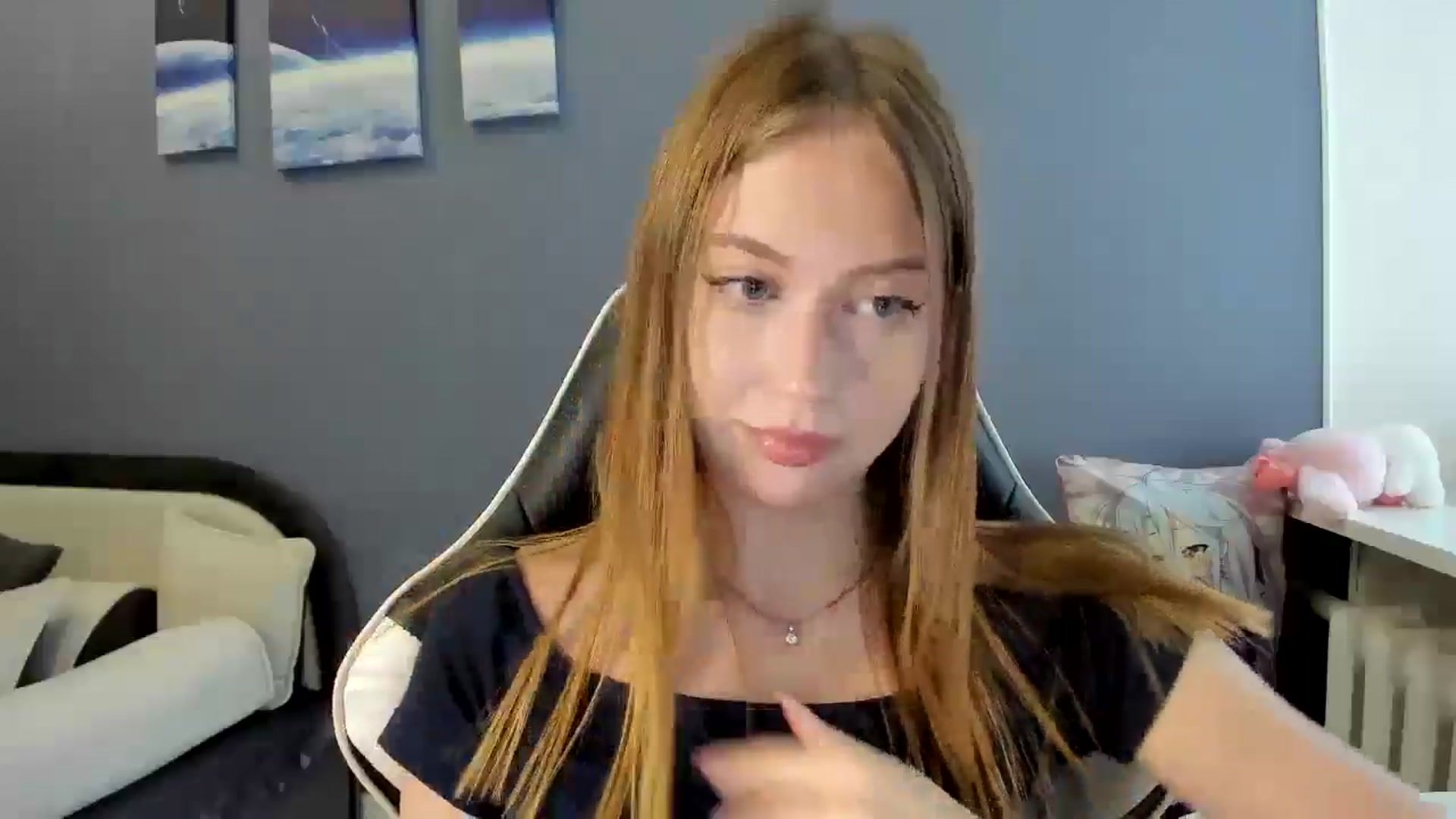 Gallery image thumbnail from RoboSasha's myfreecams stream on, 08/11/2025, 12:54 image 2 of 20