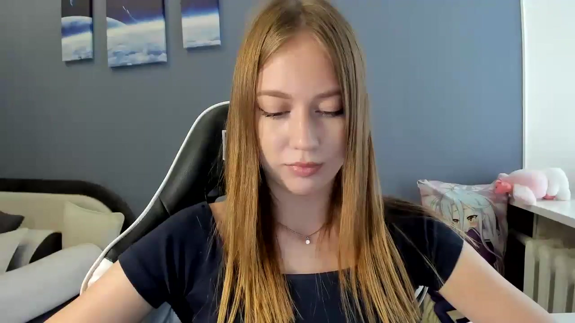 Gallery image thumbnail from RoboSasha's myfreecams stream on, 08/11/2025, 12:54 image 10 of 20
