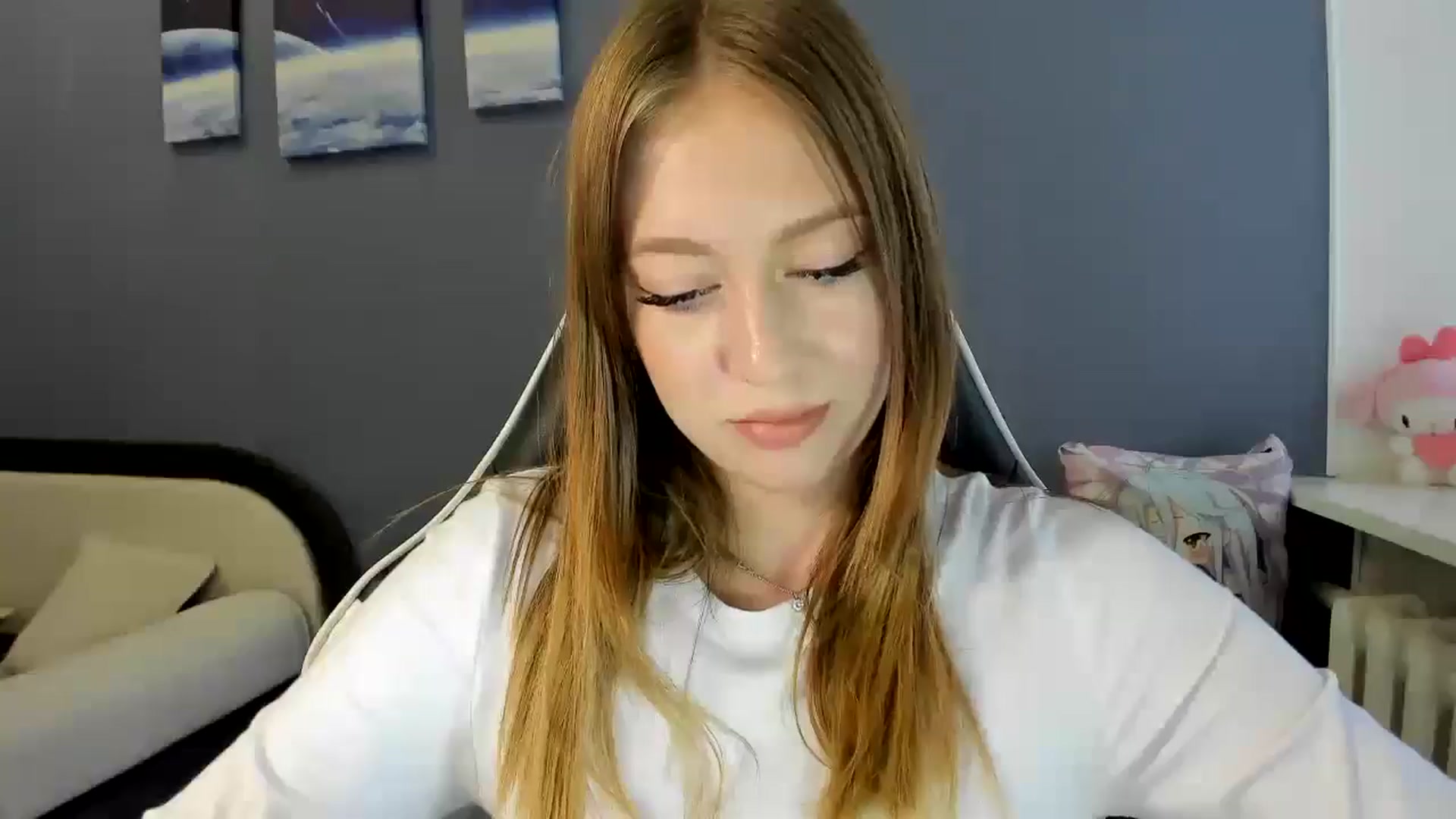 Gallery image thumbnail from RoboSasha's myfreecams stream on, 08/13/2025, 12:06 image 20 of 20