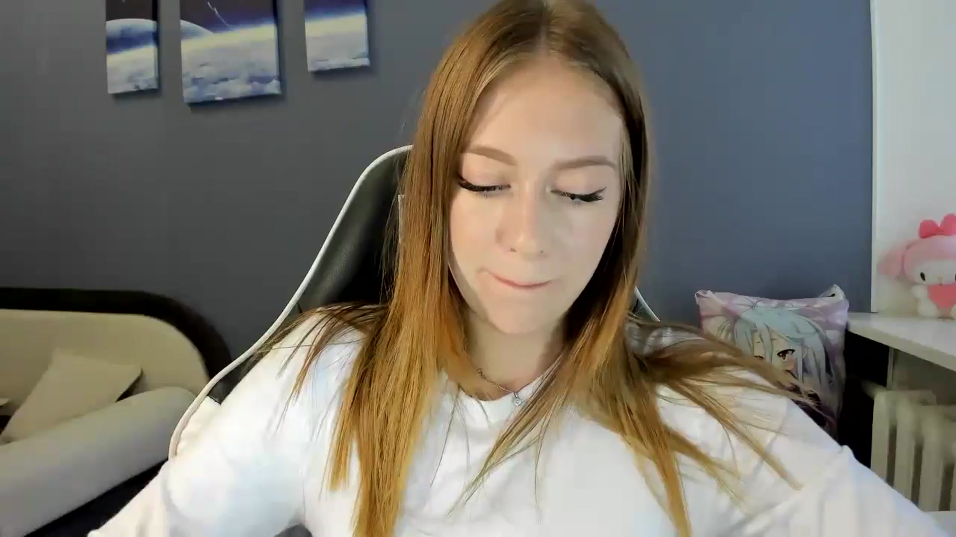 Gallery image thumbnail from RoboSasha's myfreecams stream on, 08/13/2025, 12:06 image 6 of 20