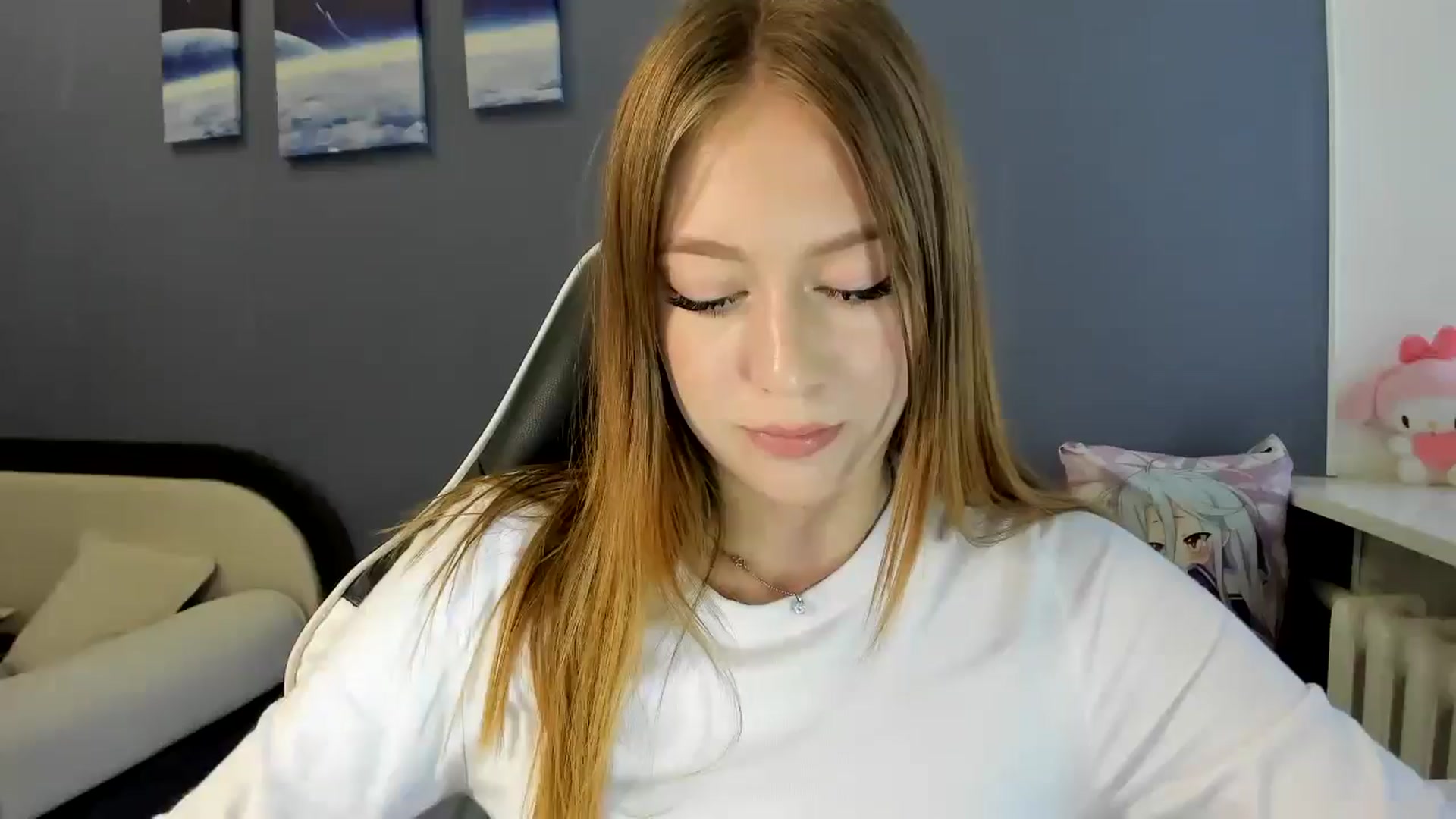 Gallery image thumbnail from RoboSasha's myfreecams stream on, 08/13/2025, 12:06 image 1 of 20