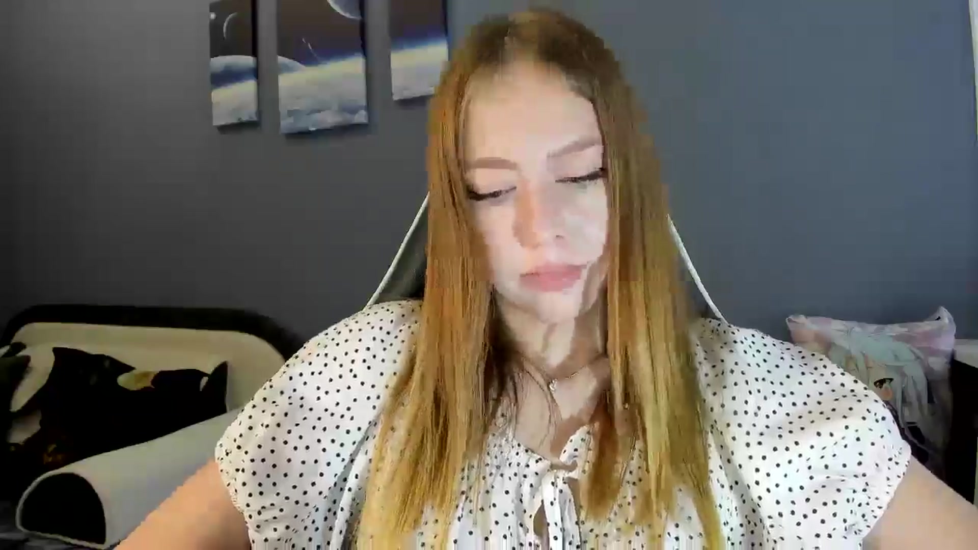 Gallery image thumbnail from RoboSasha's myfreecams stream on, 08/14/2025, 11:59 image 14 of 20