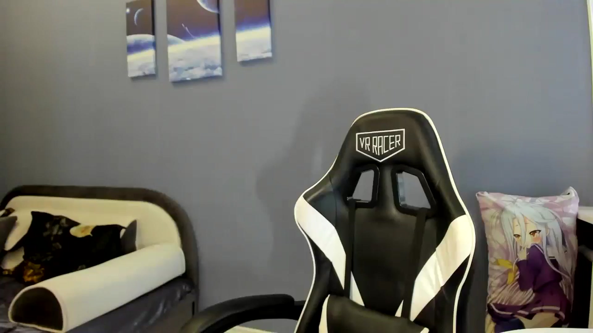 Gallery image thumbnail from RoboSasha's myfreecams stream on, 08/14/2025, 11:59 image 17 of 20