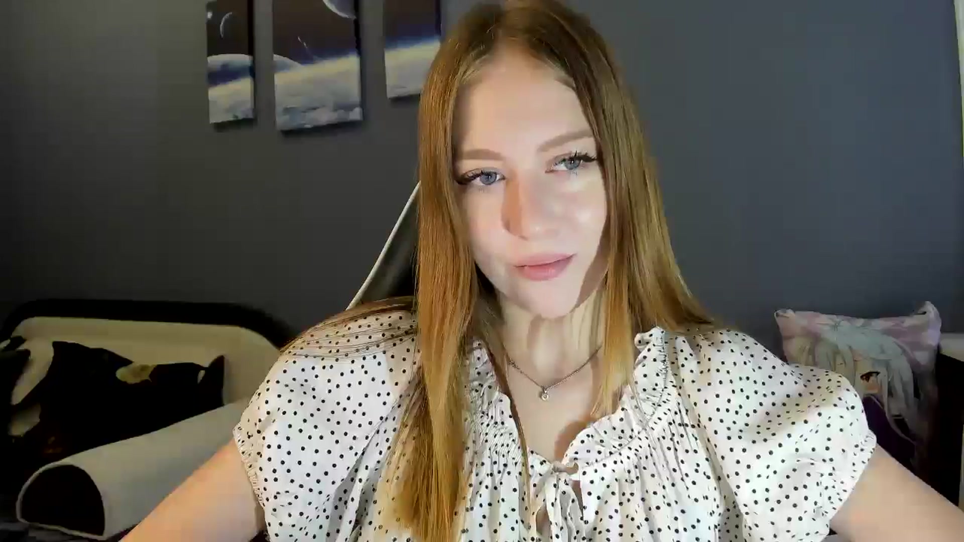 Gallery image thumbnail from RoboSasha's myfreecams stream on, 08/14/2025, 11:59 image 2 of 20