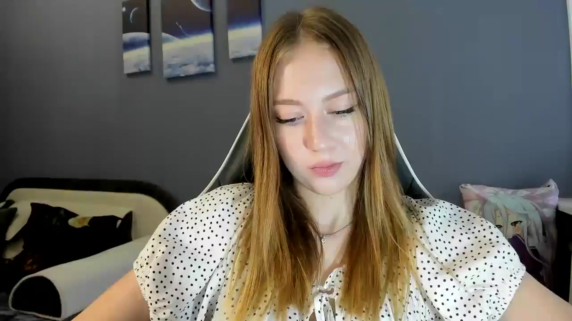 Gallery image thumbnail from RoboSasha's myfreecams stream on, 08/14/2025, 11:59 image 16 of 20
