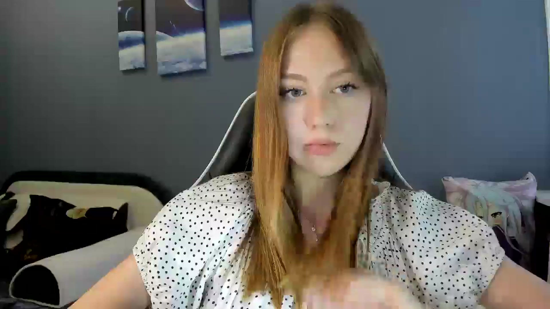 Gallery image thumbnail from RoboSasha's myfreecams stream on, 08/14/2025, 11:59 image 4 of 20