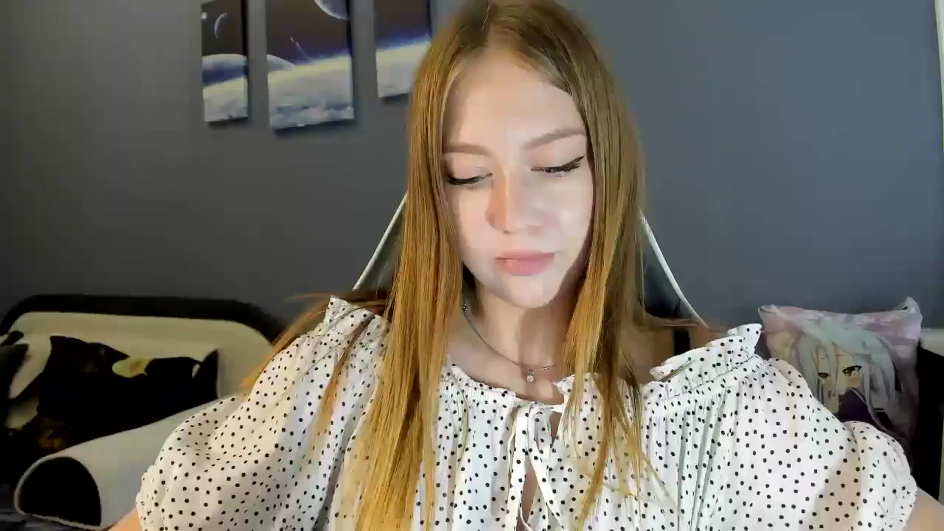 Gallery image thumbnail from RoboSasha's myfreecams stream on, 08/14/2025, 12:35 image 5 of 20