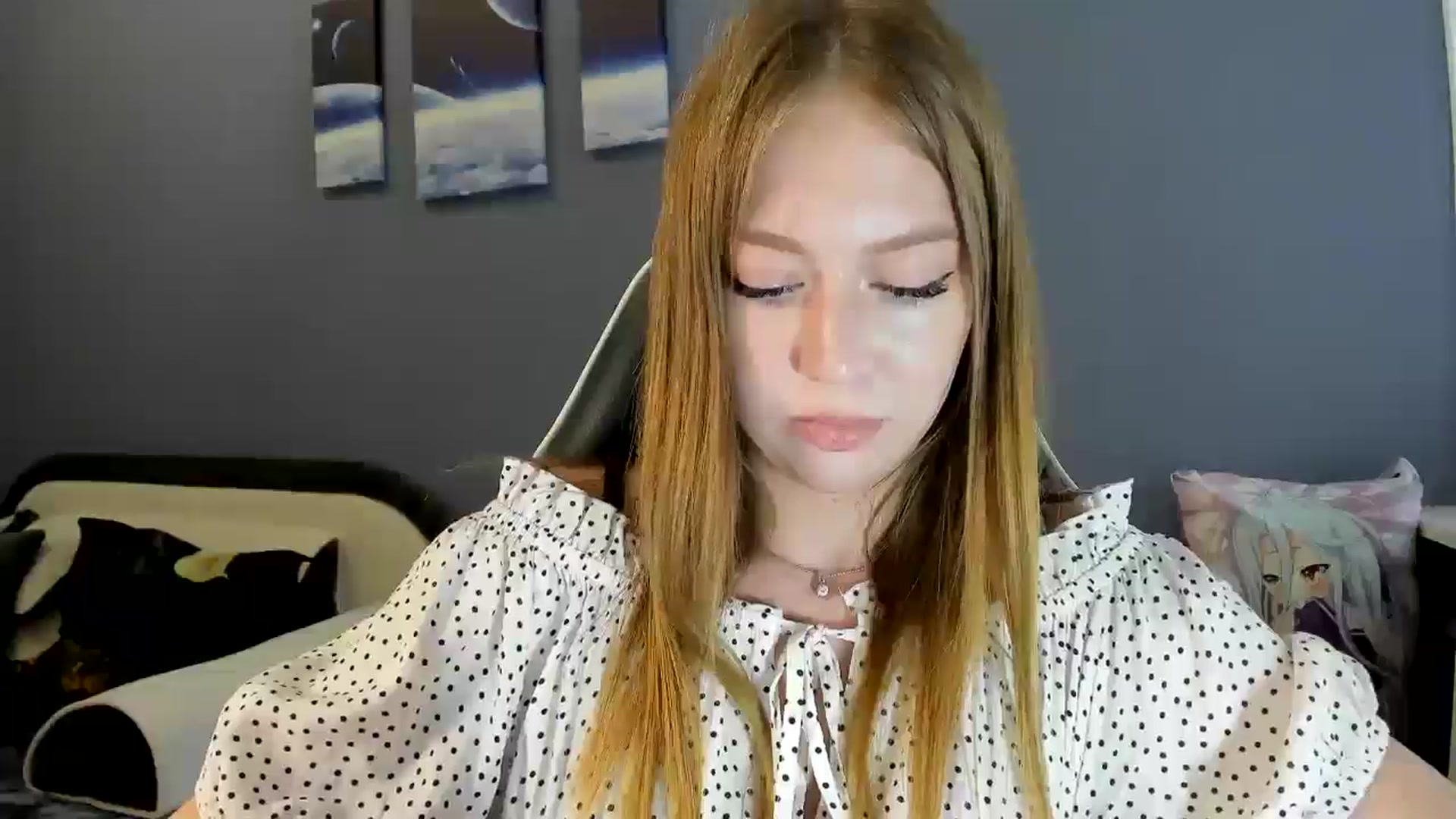 Gallery image thumbnail from RoboSasha's myfreecams stream on, 08/14/2025, 12:35 image 20 of 20