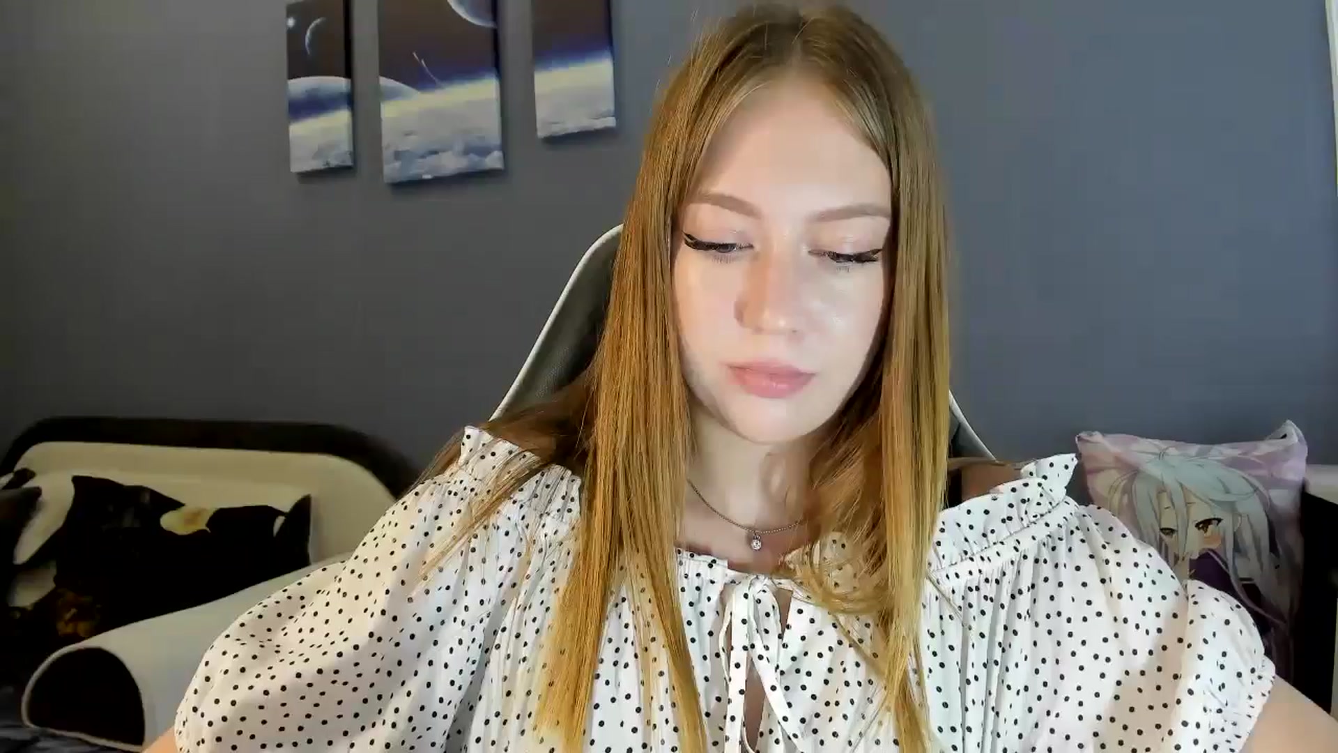Gallery image thumbnail from RoboSasha's myfreecams stream on, 08/14/2025, 12:35 image 11 of 20