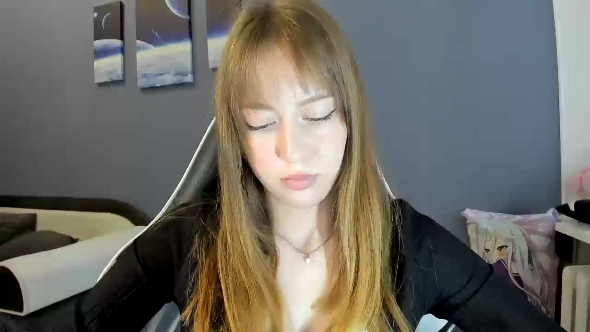 Gallery image thumbnail from RoboSasha's myfreecams stream on, 08/27/2025, 13:07 image 3 of 20