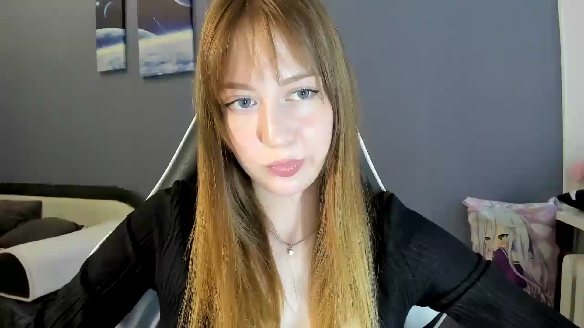 Gallery image thumbnail from RoboSasha's myfreecams stream on, 08/27/2025, 13:07 image 12 of 20