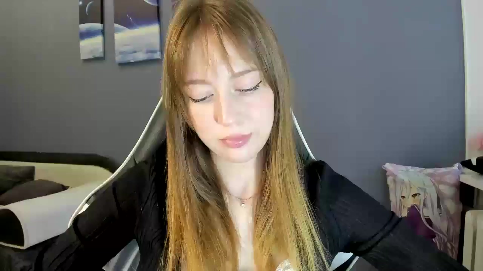 Gallery image thumbnail from RoboSasha's myfreecams stream on, 08/27/2025, 13:07 image 13 of 20