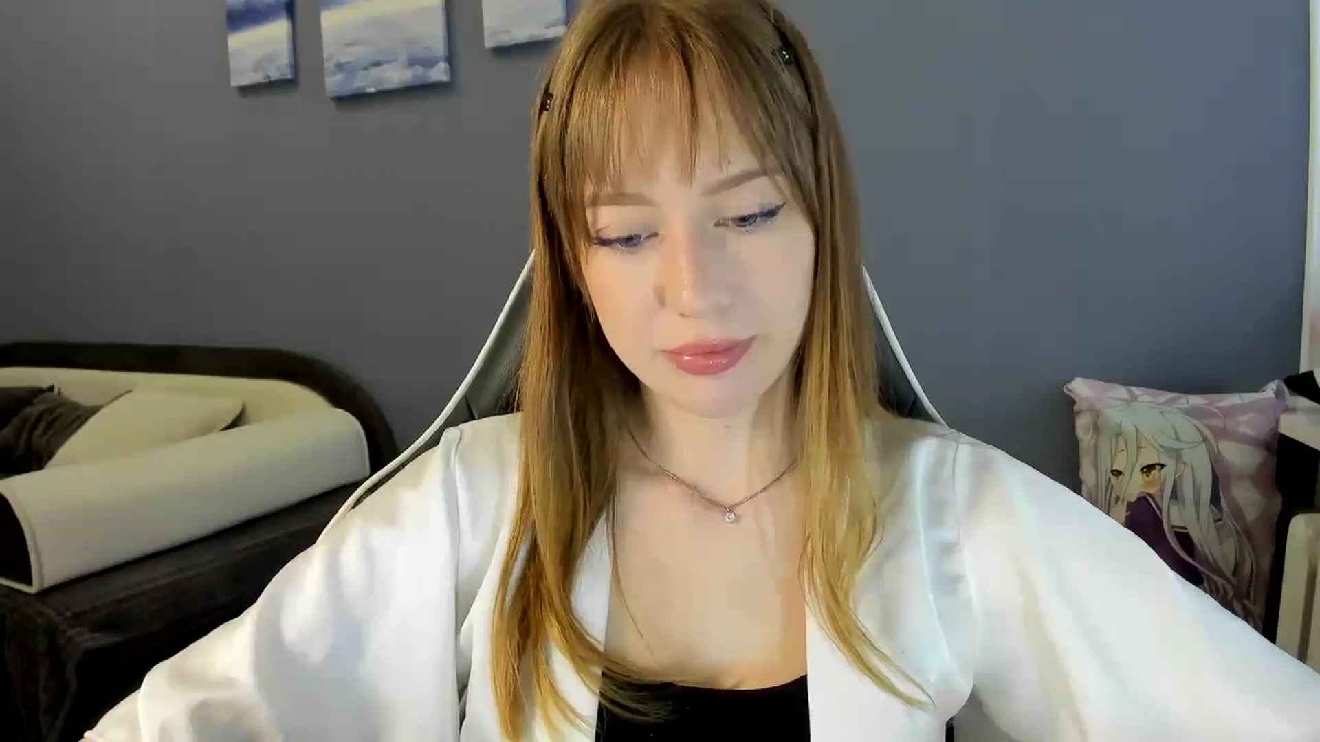 Gallery image thumbnail from RoboSasha's myfreecams stream on, 08/31/2025, 12:21 image 13 of 20