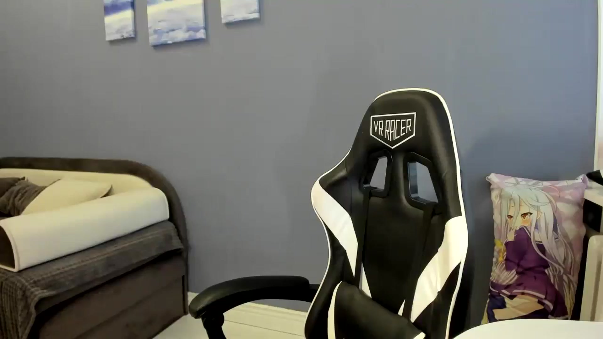 Gallery image thumbnail from RoboSasha's myfreecams stream on, 08/31/2025, 12:21 image 7 of 20