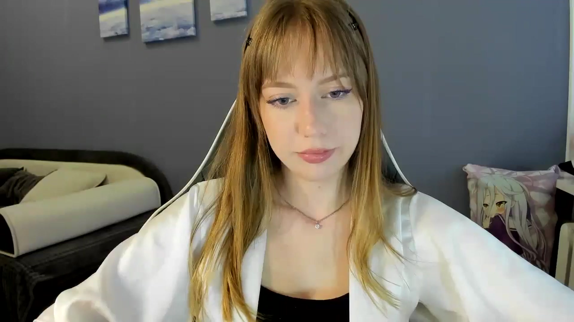 Gallery image thumbnail from RoboSasha's myfreecams stream on, 08/31/2025, 12:21 image 15 of 20