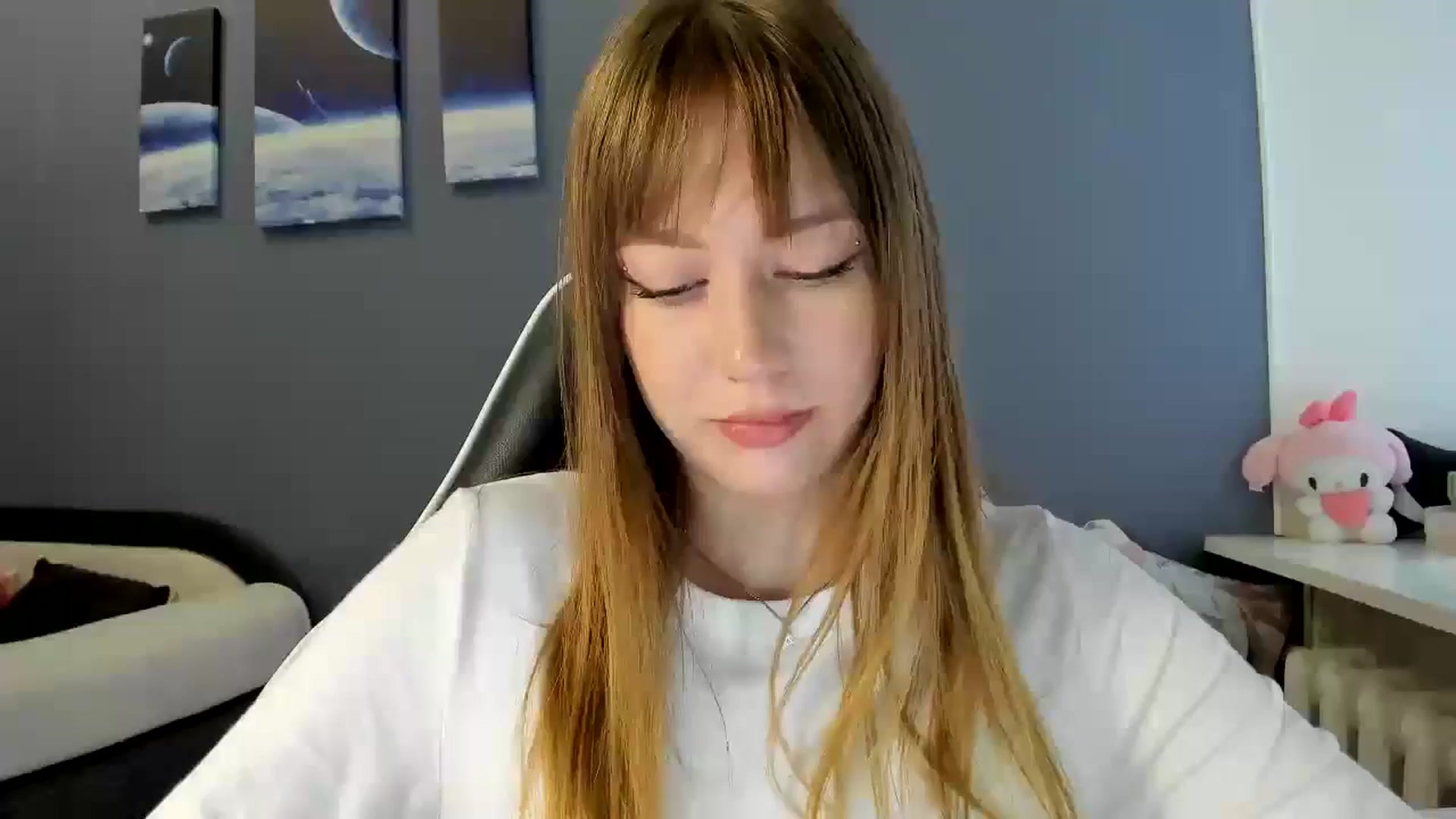 Gallery image thumbnail from RoboSasha's myfreecams stream on, 09/04/2025, 13:19 image 15 of 20
