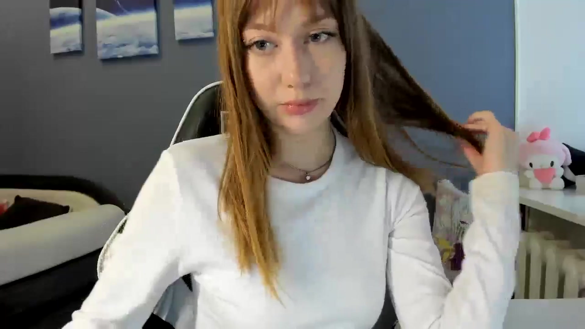 Gallery image thumbnail from RoboSasha's myfreecams stream on, 09/04/2025, 13:19 image 9 of 20