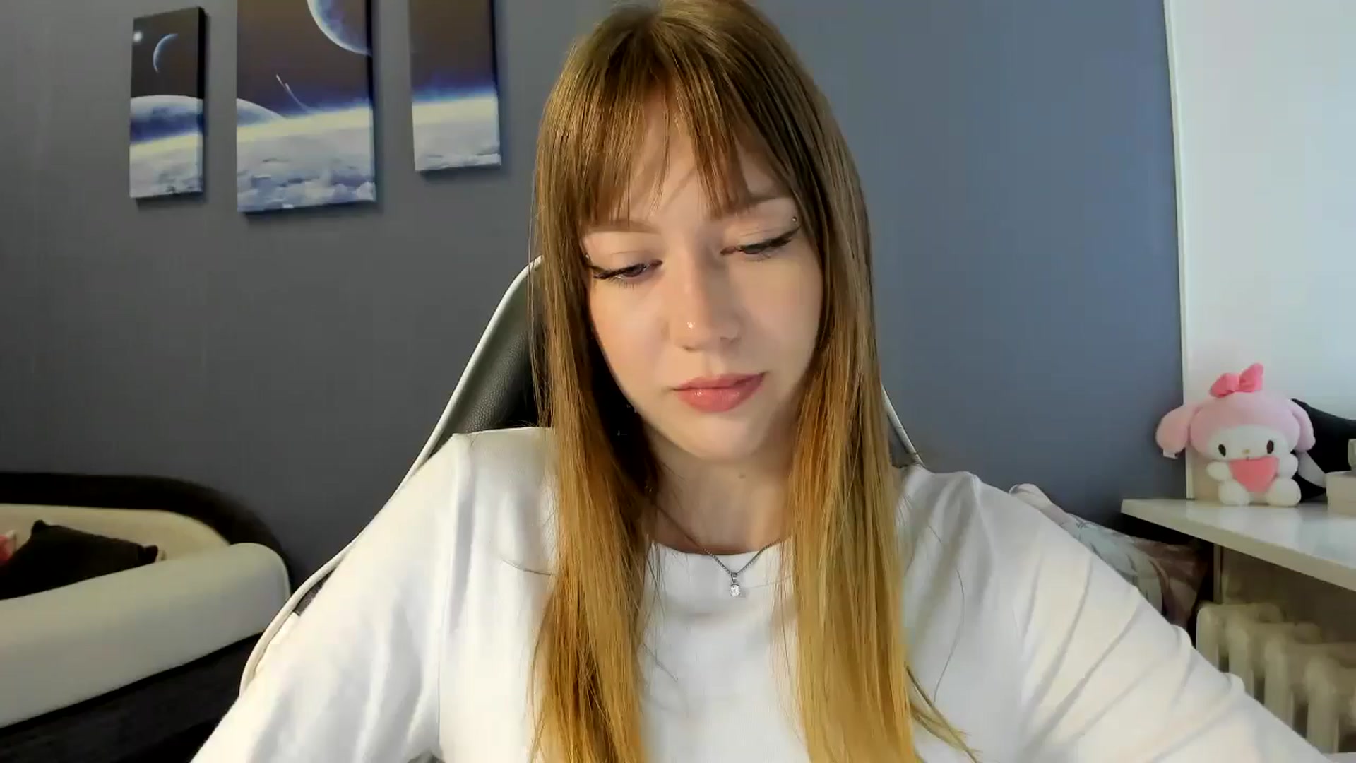 Gallery image thumbnail from RoboSasha's myfreecams stream on, 09/04/2025, 13:19 image 16 of 20