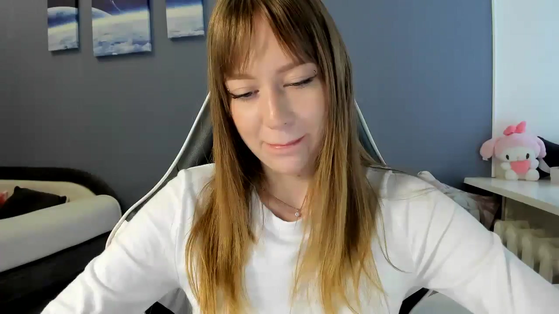 Gallery image thumbnail from RoboSasha's myfreecams stream on, 09/04/2025, 13:19 image 4 of 20