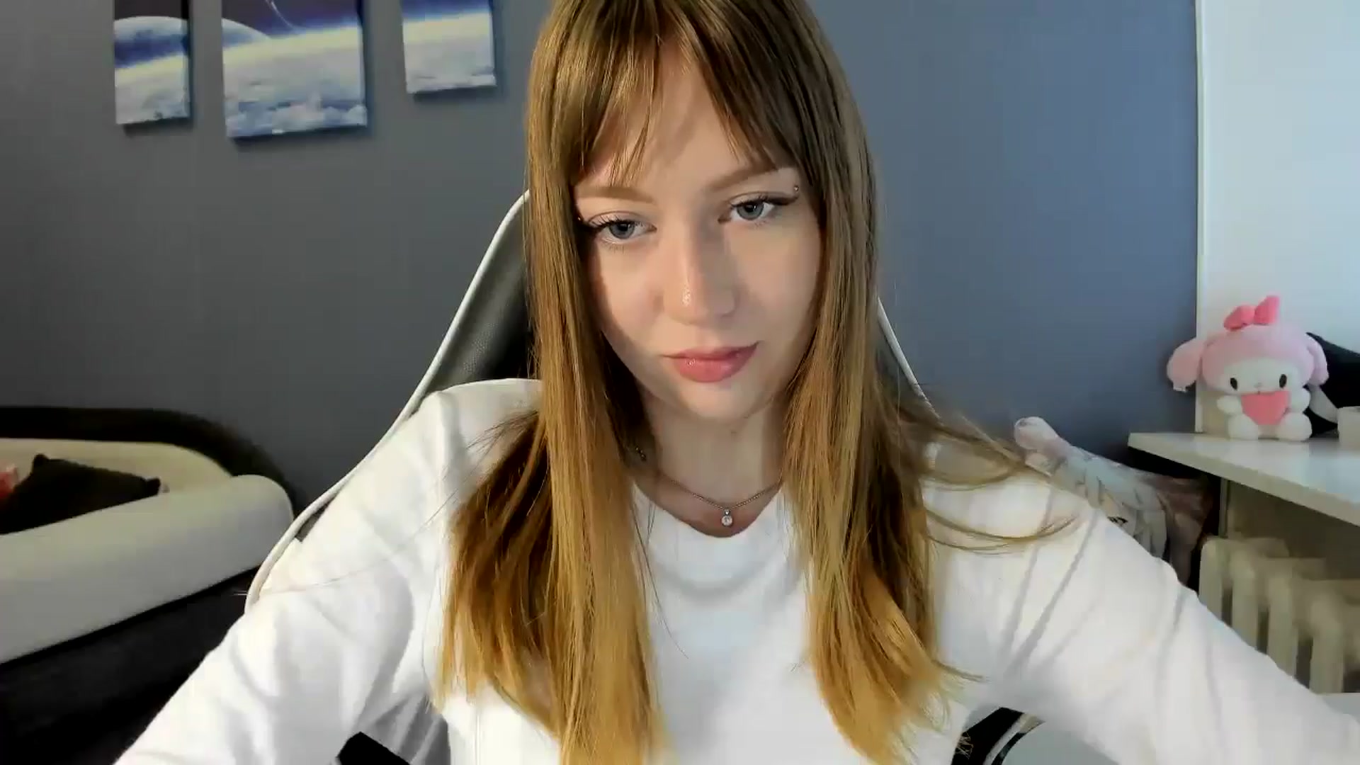 Gallery image thumbnail from RoboSasha's myfreecams stream on, 09/04/2025, 13:19 image 7 of 20