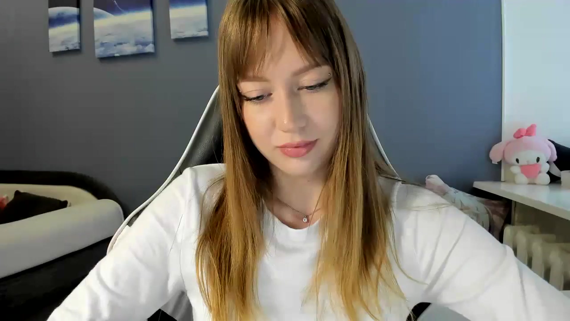 Gallery image thumbnail from RoboSasha's myfreecams stream on, 09/04/2025, 13:19 image 5 of 20