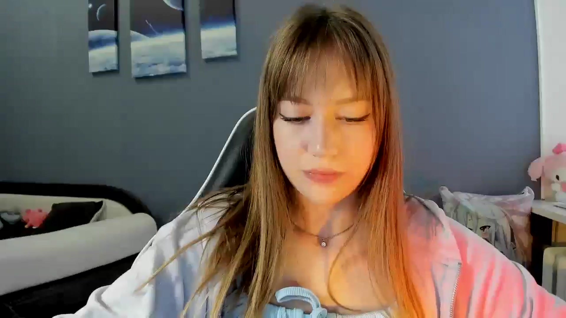 Gallery image thumbnail from RoboSasha's myfreecams stream on, 09/15/2025, 12:04 image 10 of 20
