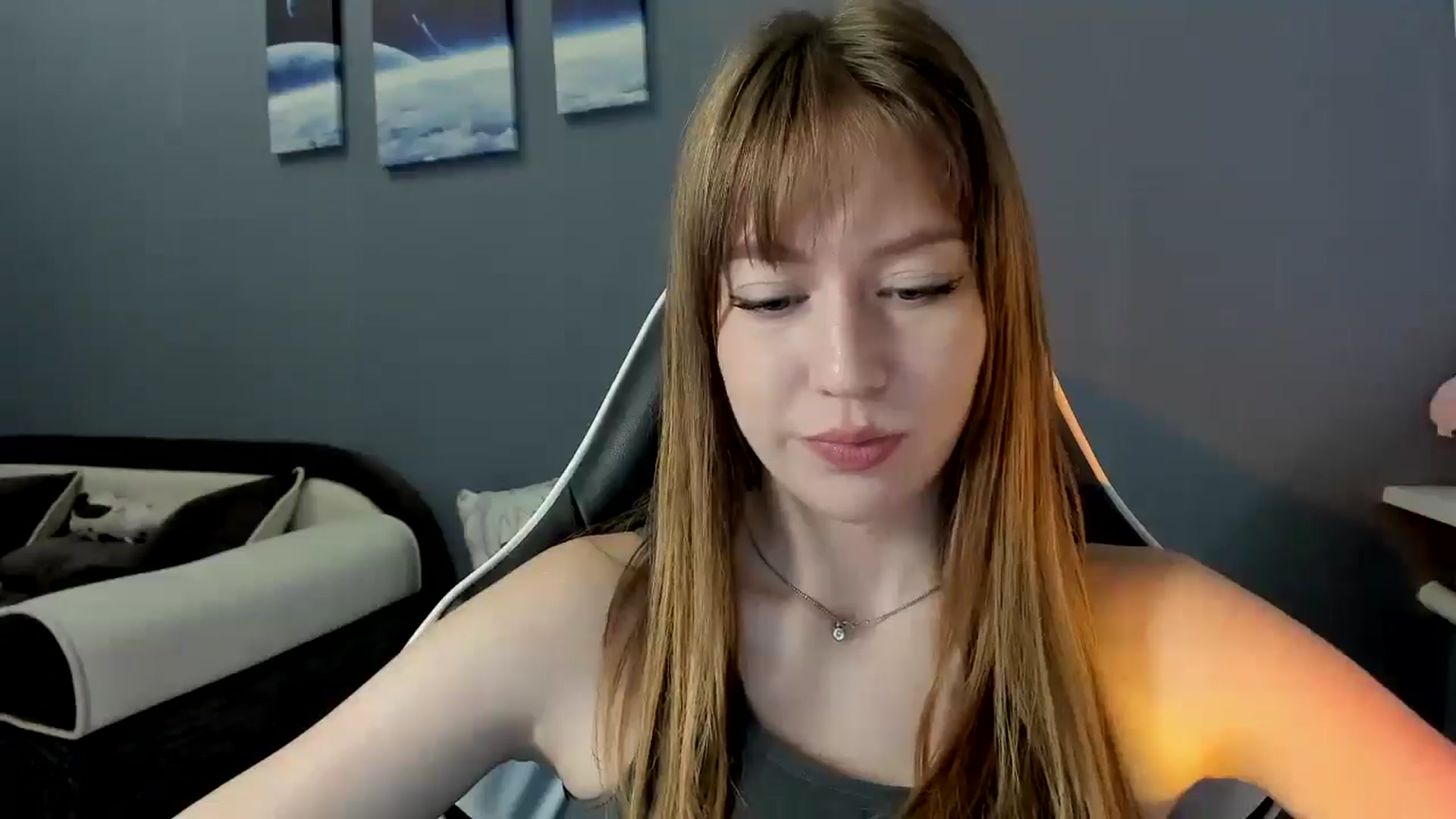 Gallery image thumbnail from RoboSasha's myfreecams stream on, 09/17/2025, 13:30 image 10 of 20