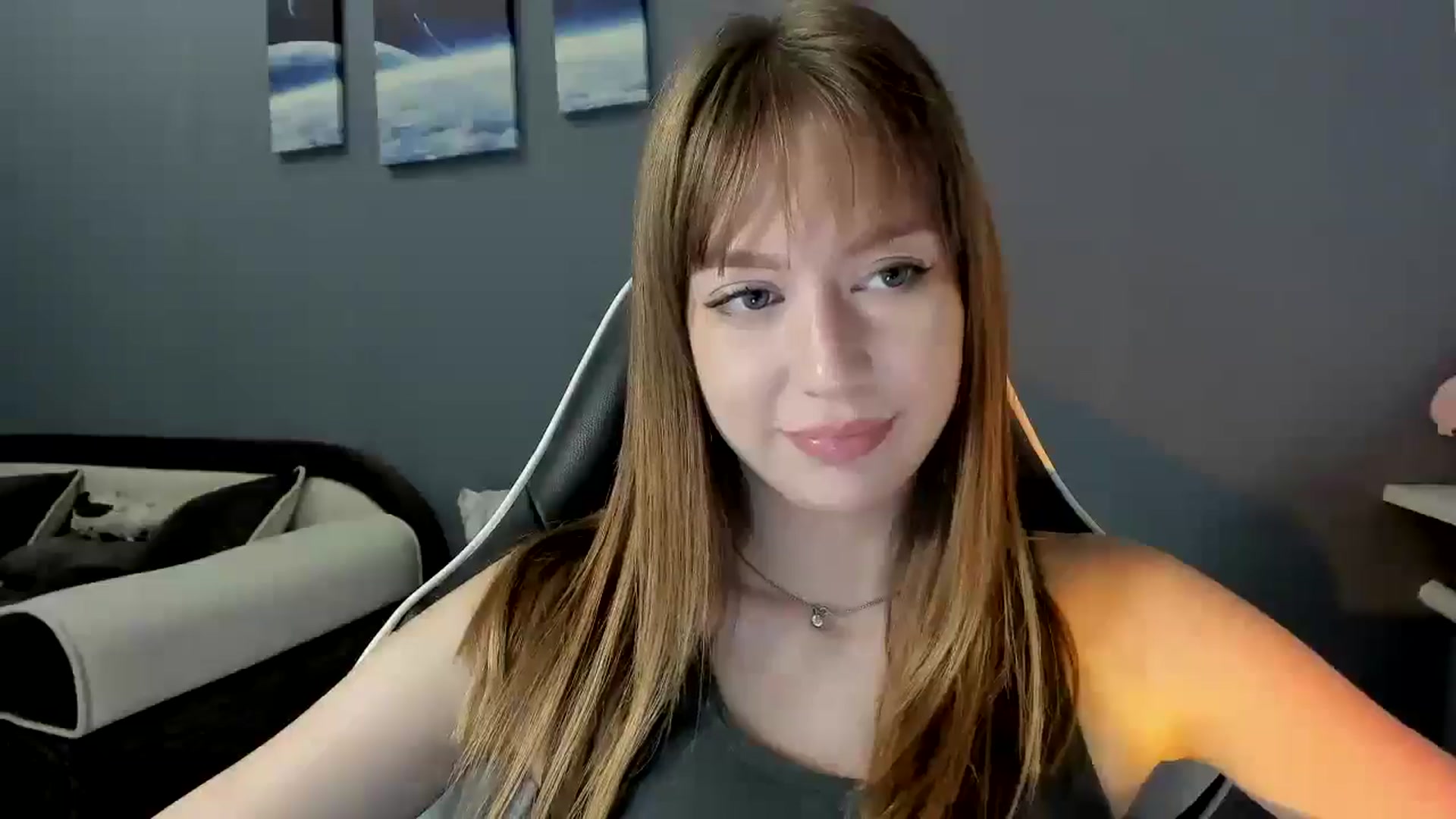 Gallery image thumbnail from RoboSasha's myfreecams stream on, 09/17/2025, 13:30 image 19 of 20