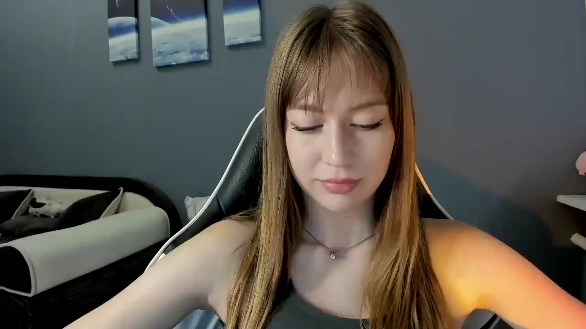 Gallery image thumbnail from RoboSasha's myfreecams stream on, 09/17/2025, 13:30 image 13 of 20