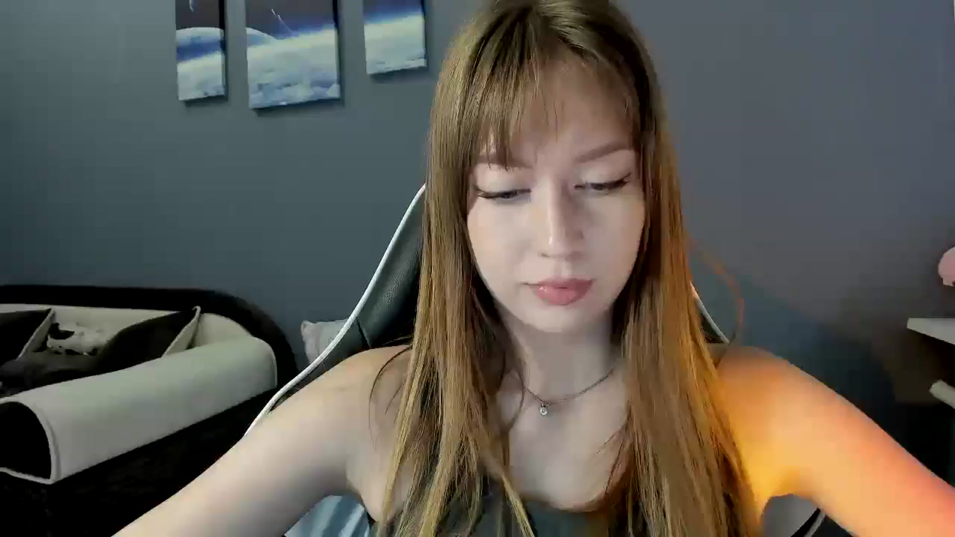 Gallery image thumbnail from RoboSasha's myfreecams stream on, 09/17/2025, 13:30 image 8 of 20
