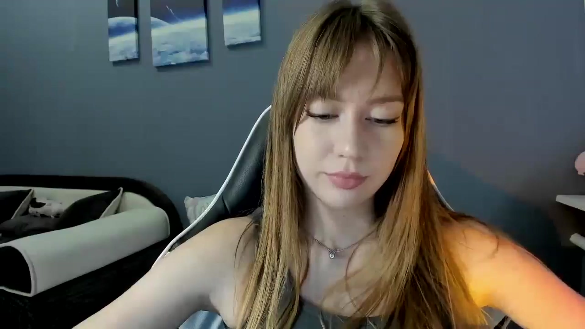 Gallery image thumbnail from RoboSasha's myfreecams stream on, 09/17/2025, 13:30 image 11 of 20
