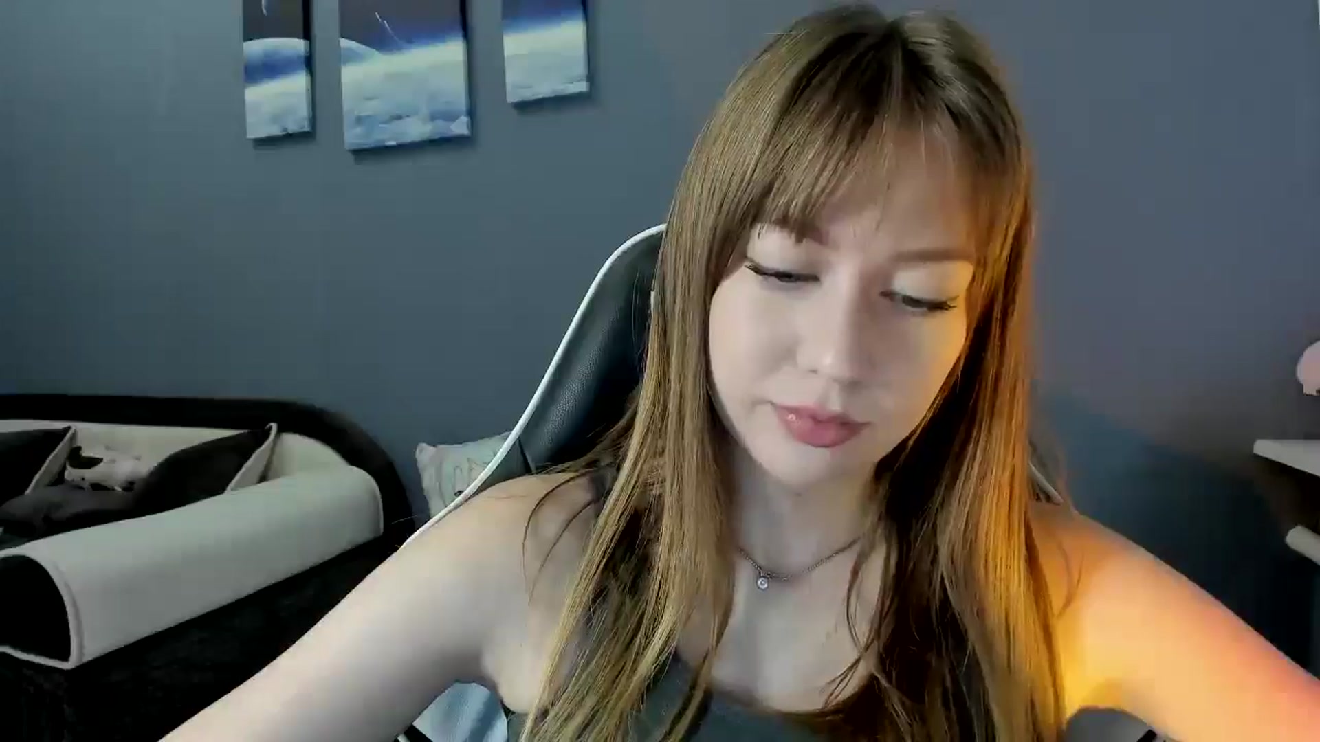 Gallery image thumbnail from RoboSasha's myfreecams stream on, 09/17/2025, 13:30 image 6 of 20