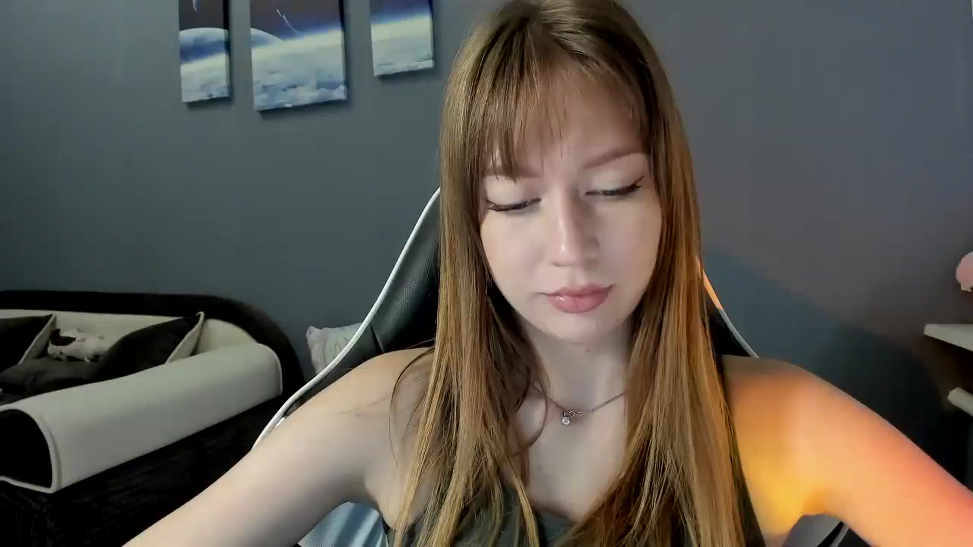 Gallery image thumbnail from RoboSasha's myfreecams stream on, 09/17/2025, 13:30 image 9 of 20
