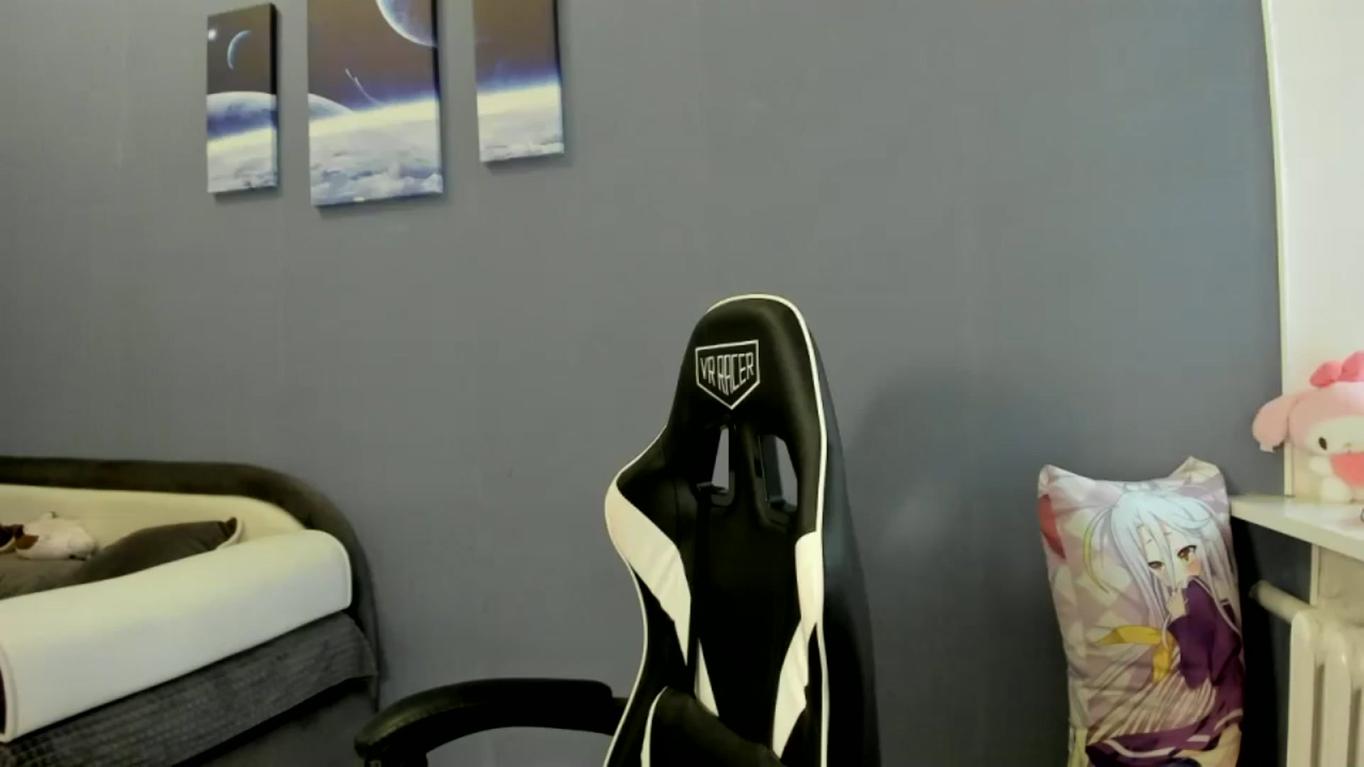 Gallery image thumbnail from RoboSasha's myfreecams stream on, 09/19/2025, 14:03 image 6 of 20