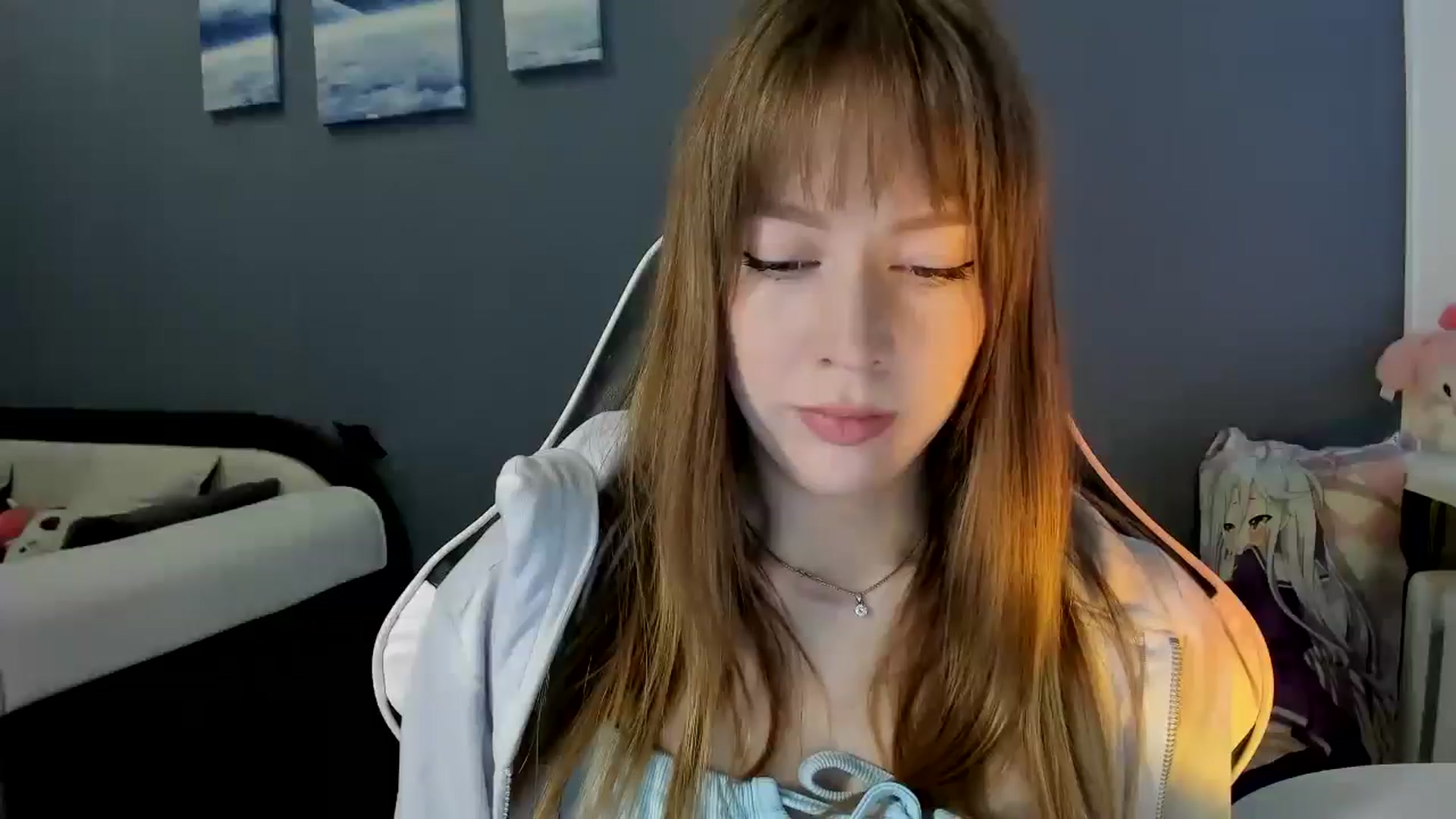Gallery image thumbnail from RoboSasha's myfreecams stream on, 10/05/2025, 12:54 image 10 of 20