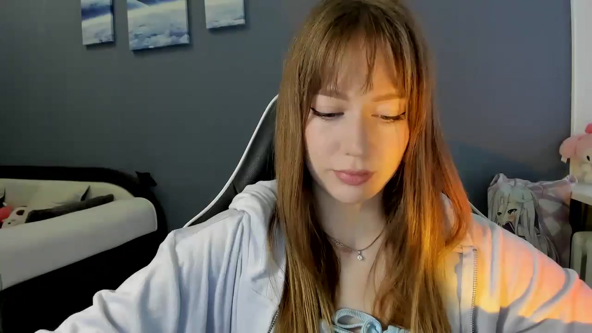 Gallery image thumbnail from RoboSasha's myfreecams stream on, 10/05/2025, 12:54 image 5 of 20
