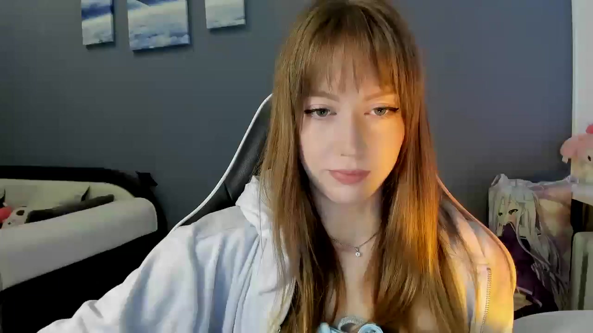 Gallery image thumbnail from RoboSasha's myfreecams stream on, 10/05/2025, 12:54 image 9 of 20
