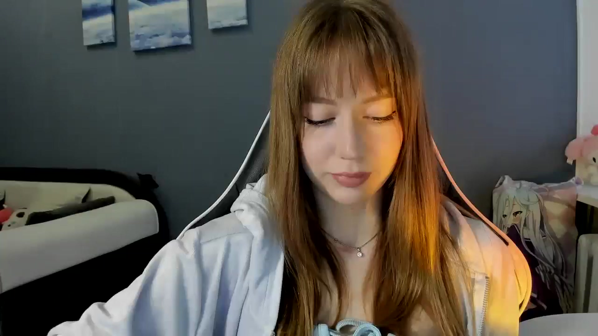 Gallery image thumbnail from RoboSasha's myfreecams stream on, 10/05/2025, 12:54 image 11 of 20