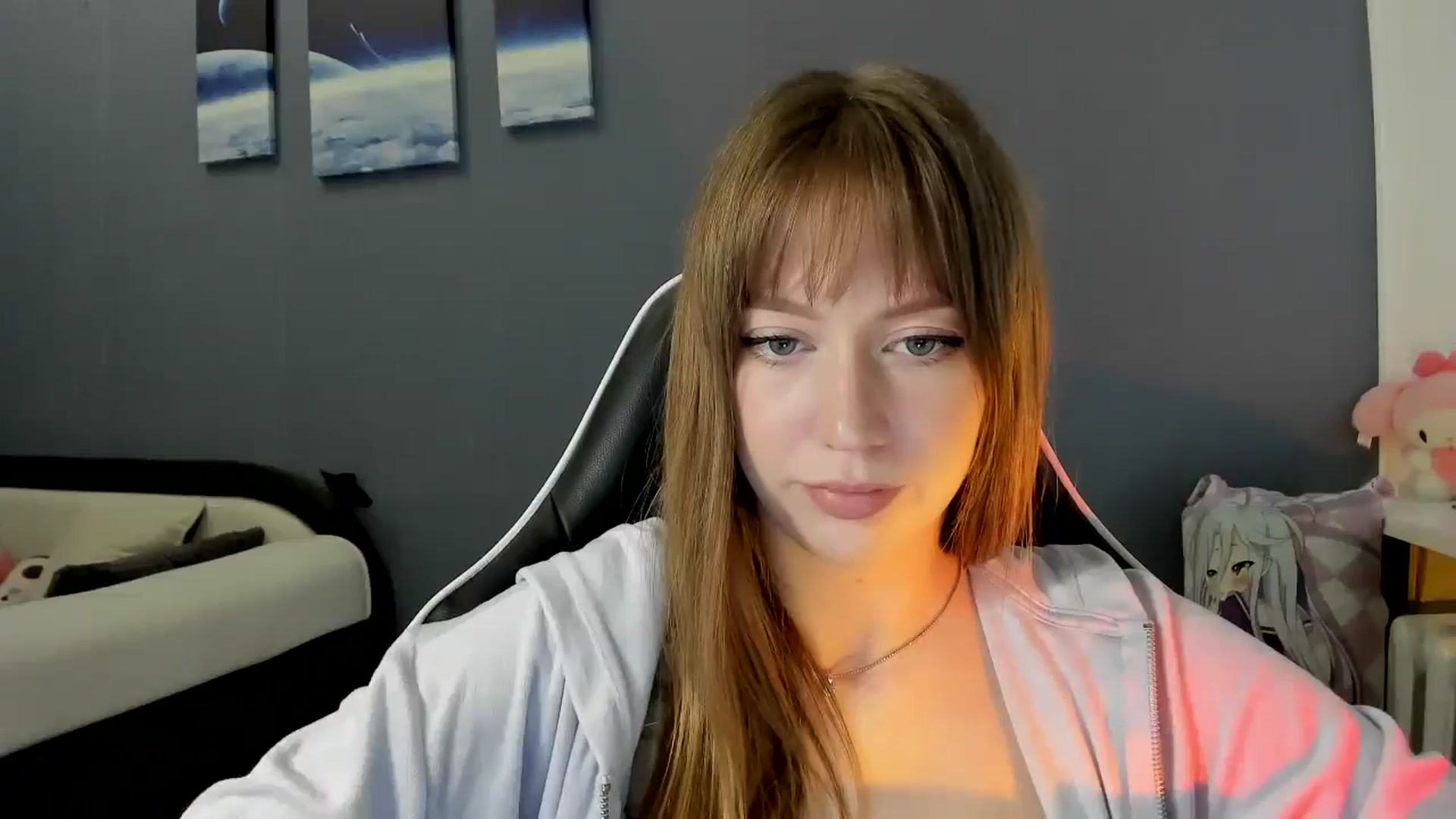 Gallery image thumbnail from RoboSasha's myfreecams stream on, 10/05/2025, 14:17 image 17 of 20