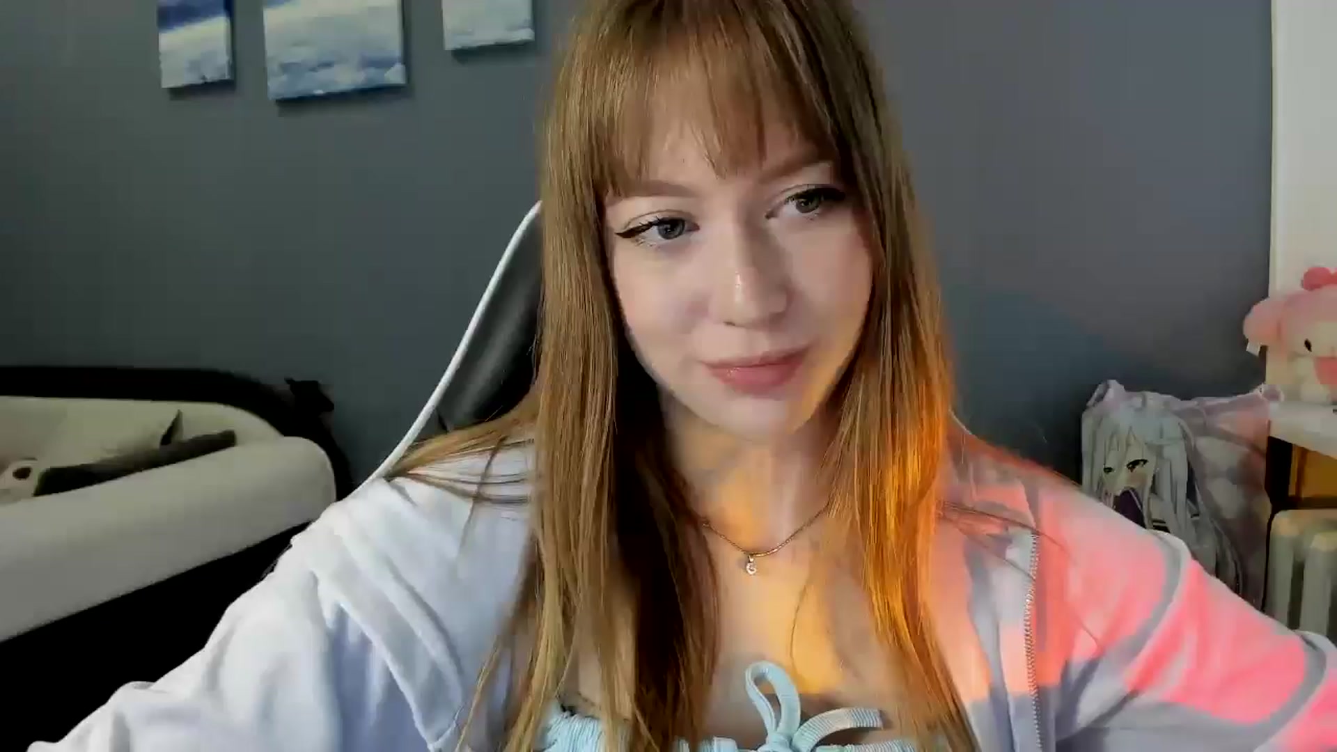 Gallery image thumbnail from RoboSasha's myfreecams stream on, 10/05/2025, 14:17 image 1 of 20