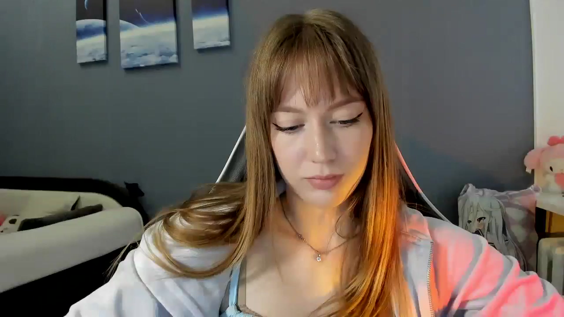 Gallery image thumbnail from RoboSasha's myfreecams stream on, 10/05/2025, 14:17 image 9 of 20