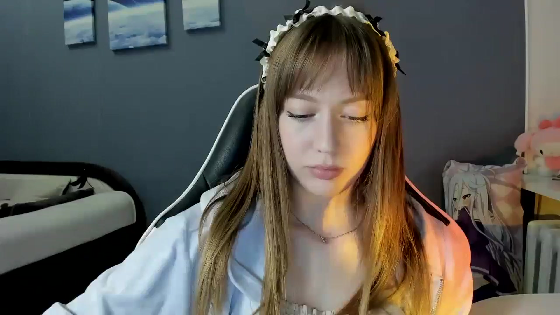 Gallery image thumbnail from RoboSasha's myfreecams stream on, 10/06/2025, 16:52 image 12 of 20