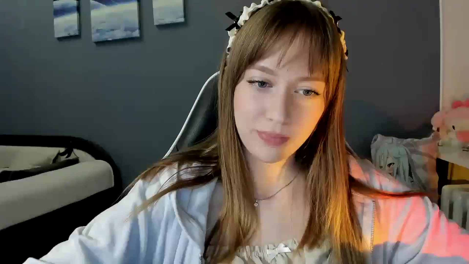 Gallery image thumbnail from RoboSasha's myfreecams stream on, 10/06/2025, 16:52 image 7 of 20