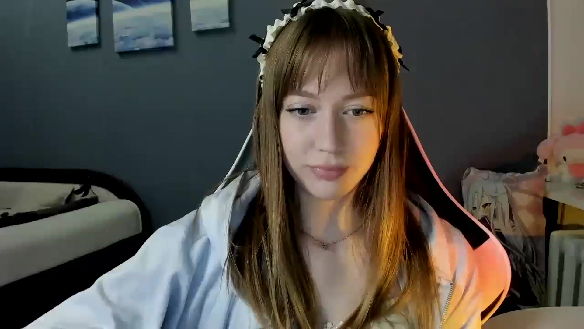 Gallery image thumbnail from RoboSasha's myfreecams stream on, 10/06/2025, 16:52 image 13 of 20