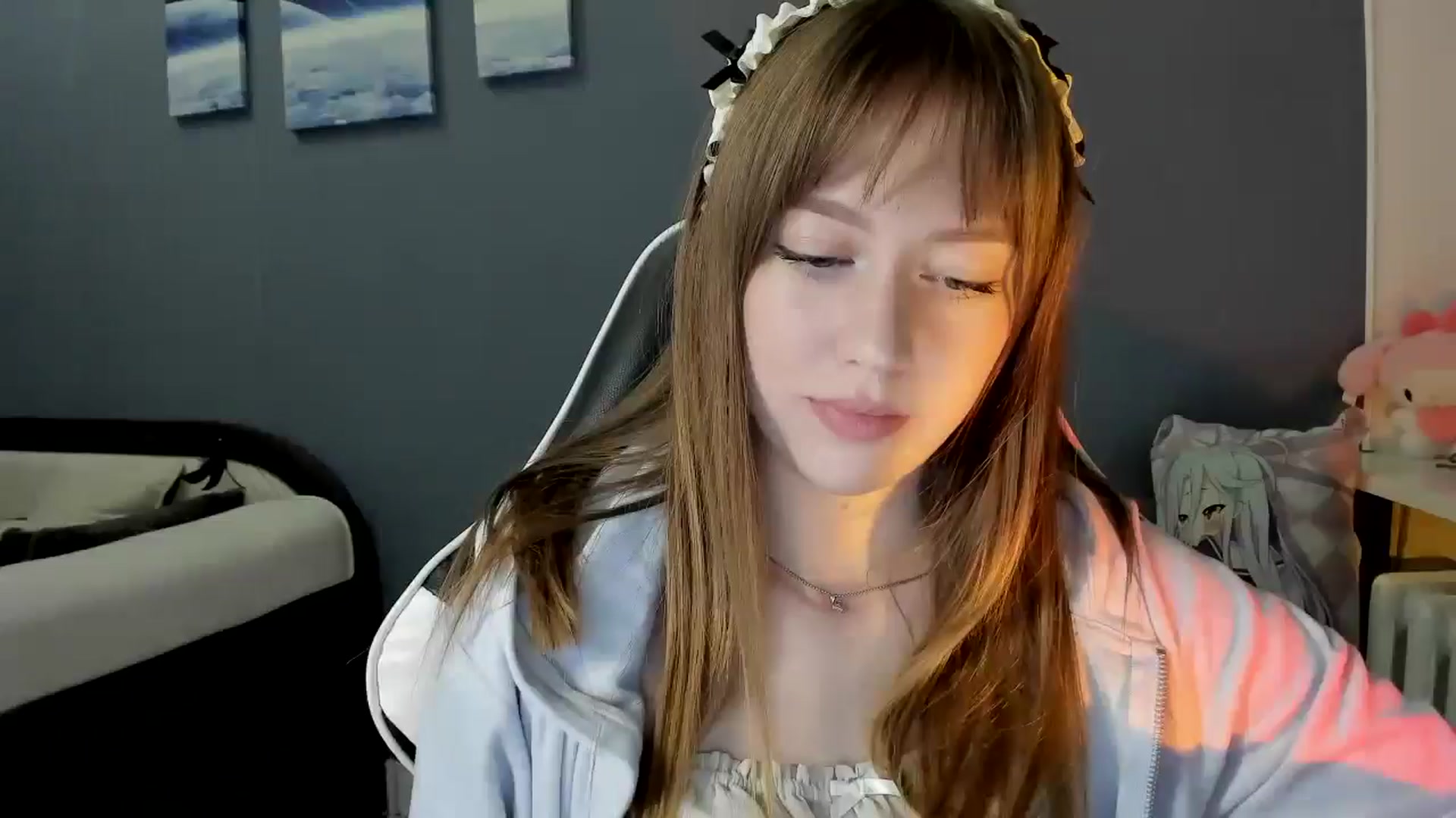 Gallery image thumbnail from RoboSasha's myfreecams stream on, 10/06/2025, 16:52 image 9 of 20