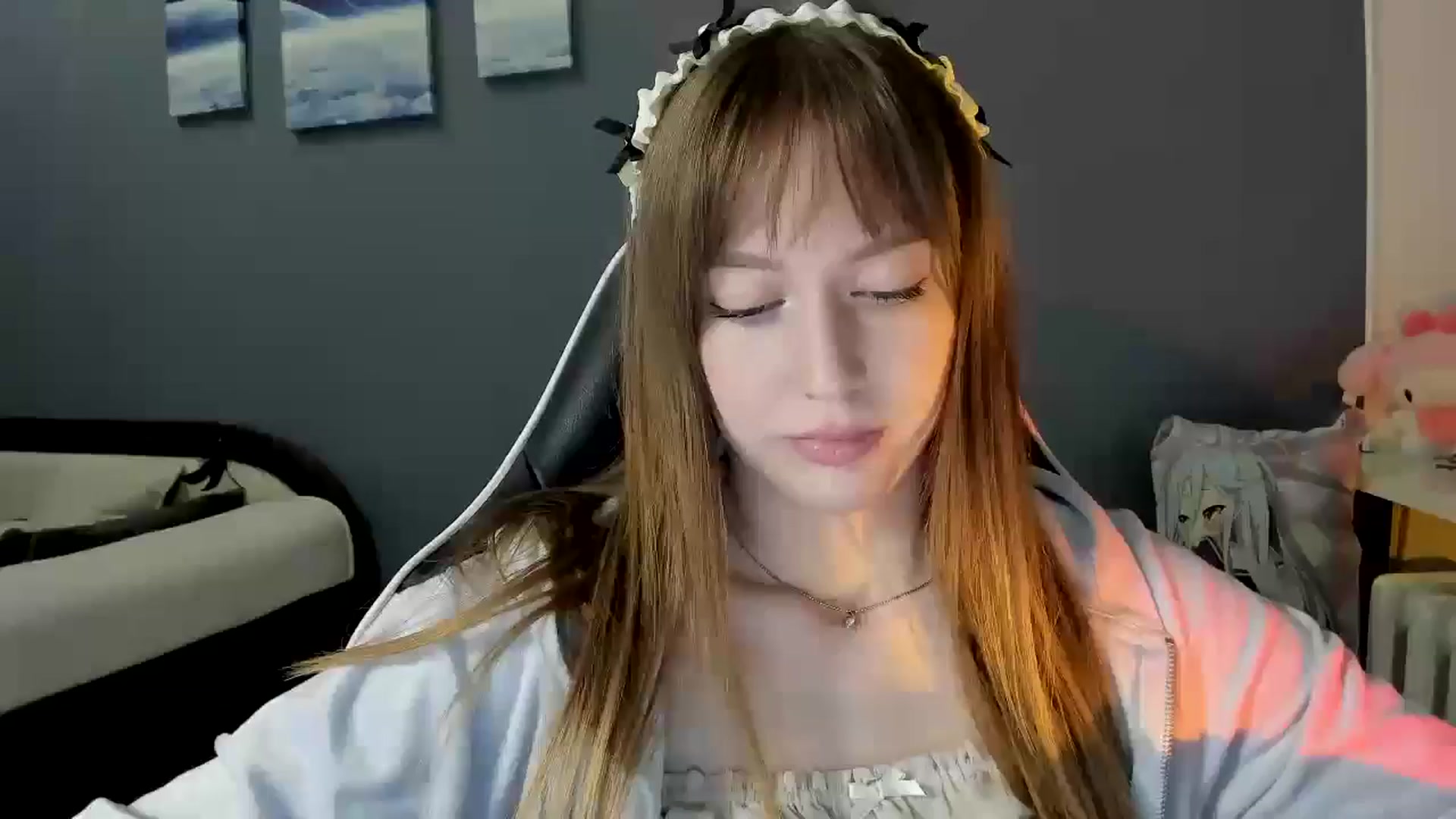Gallery image thumbnail from RoboSasha's myfreecams stream on, 10/06/2025, 16:52 image 8 of 20