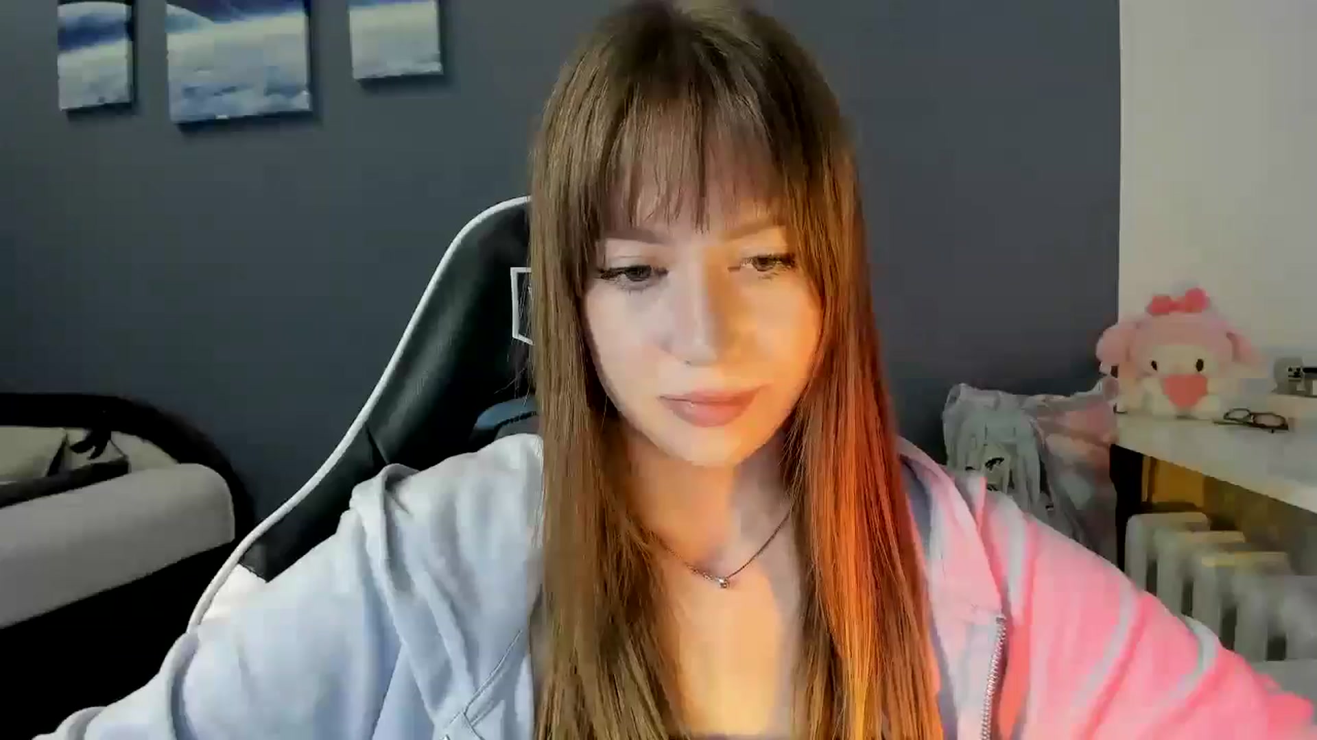 Gallery image thumbnail from RoboSasha's myfreecams stream on, 10/08/2025, 13:39 image 9 of 20