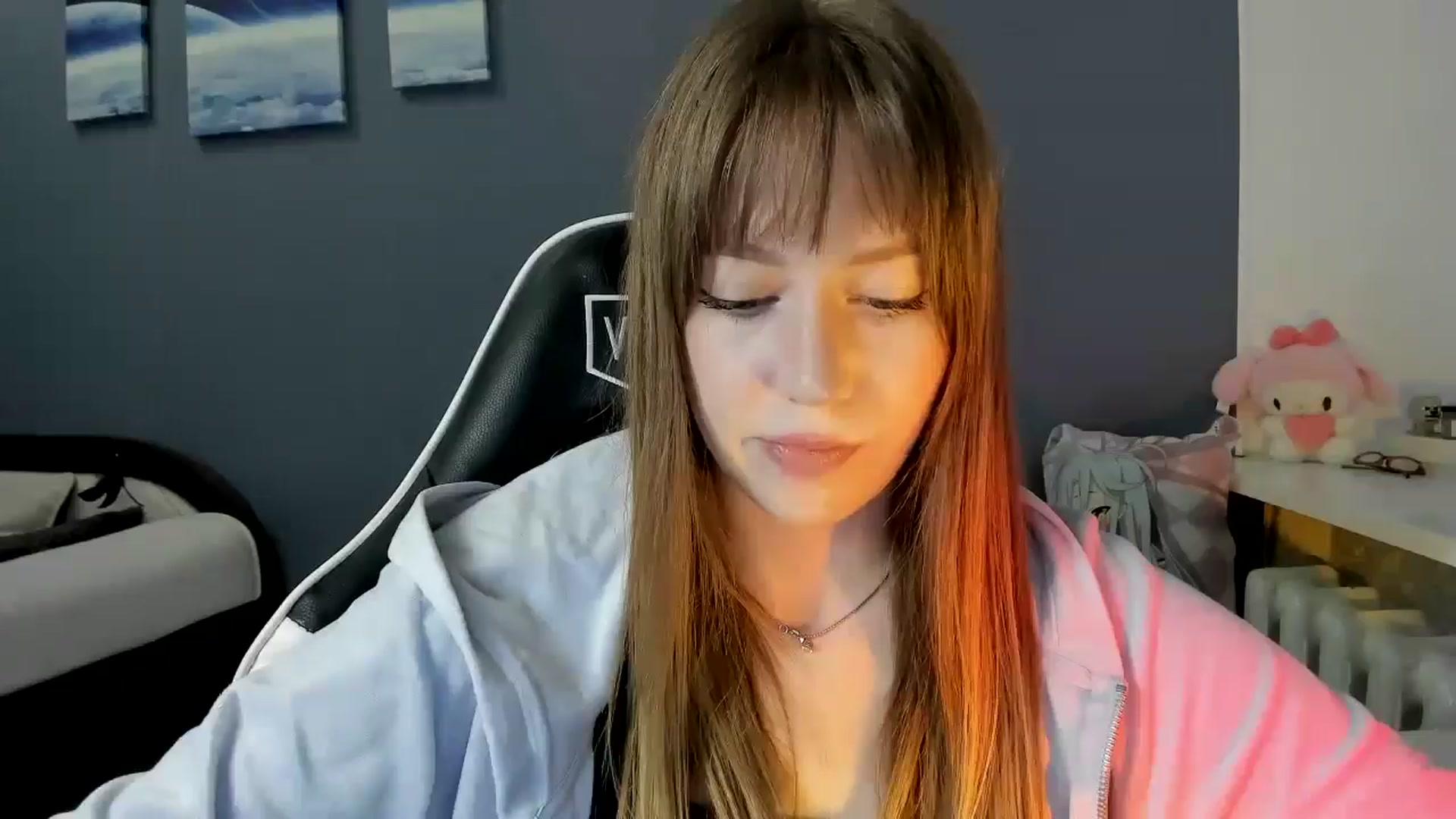 Gallery image thumbnail from RoboSasha's myfreecams stream on, 10/08/2025, 13:39 image 10 of 20